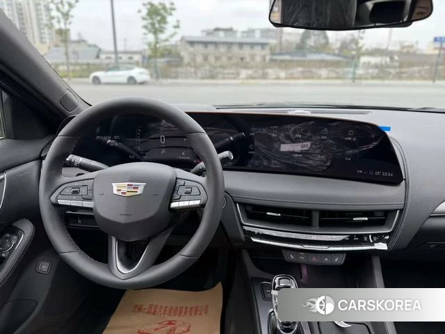 Cadillac CT5 2026 Черный из Китая, фото 3