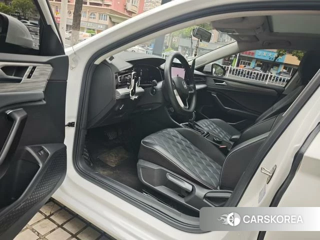 Volkswagen Sagitar 2023 Белый из Китая, фото 2