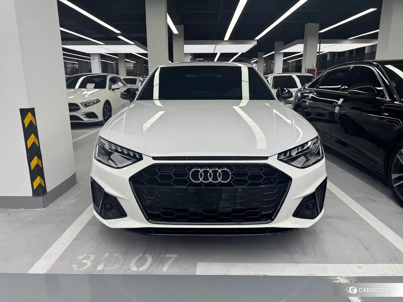 Audi A4L id 4565256 из Китая 7