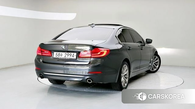 BMW 5 Series (G30) id 4325390 из Кореи 12