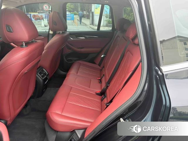 BMW X3 2023 Черный из Китая, фото 2