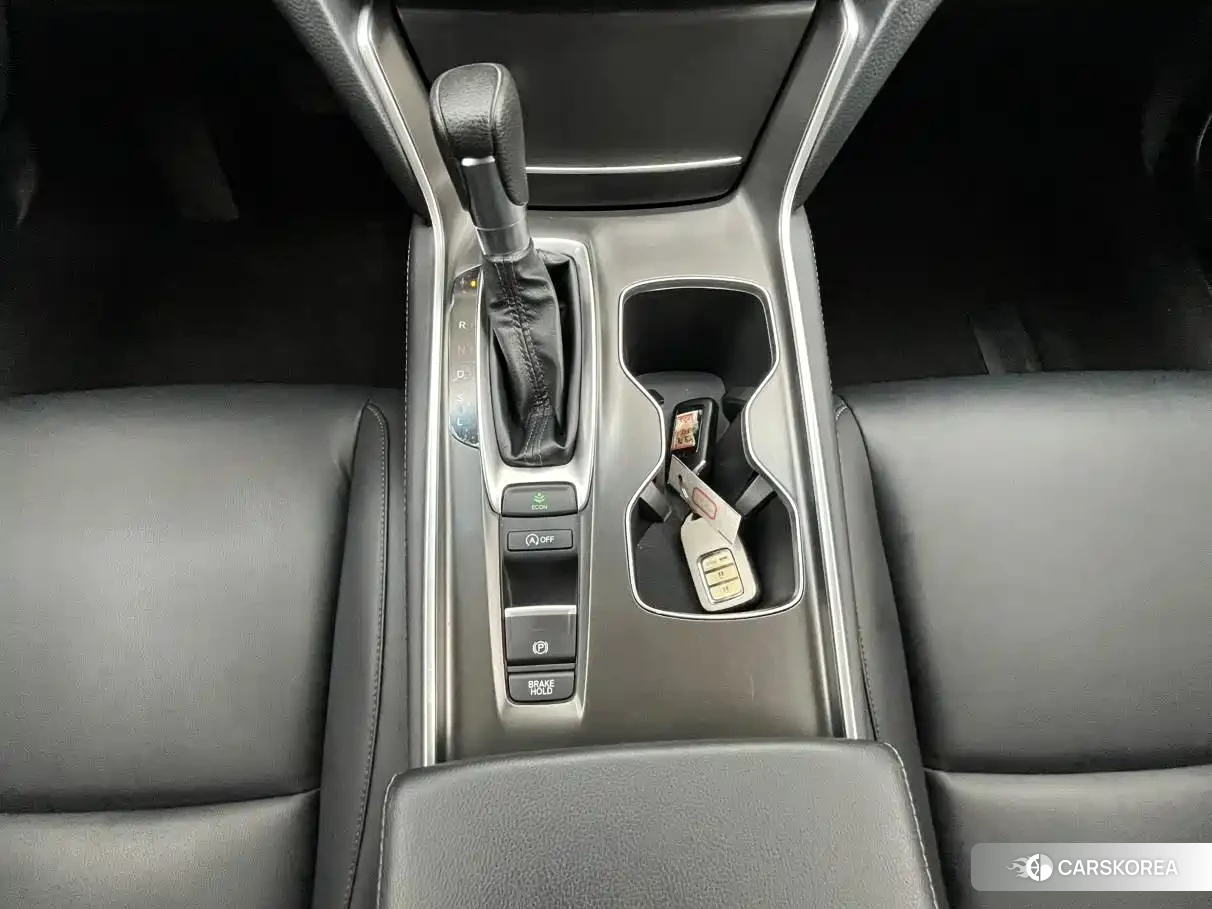Honda Accord id 4539122 из Китая 12