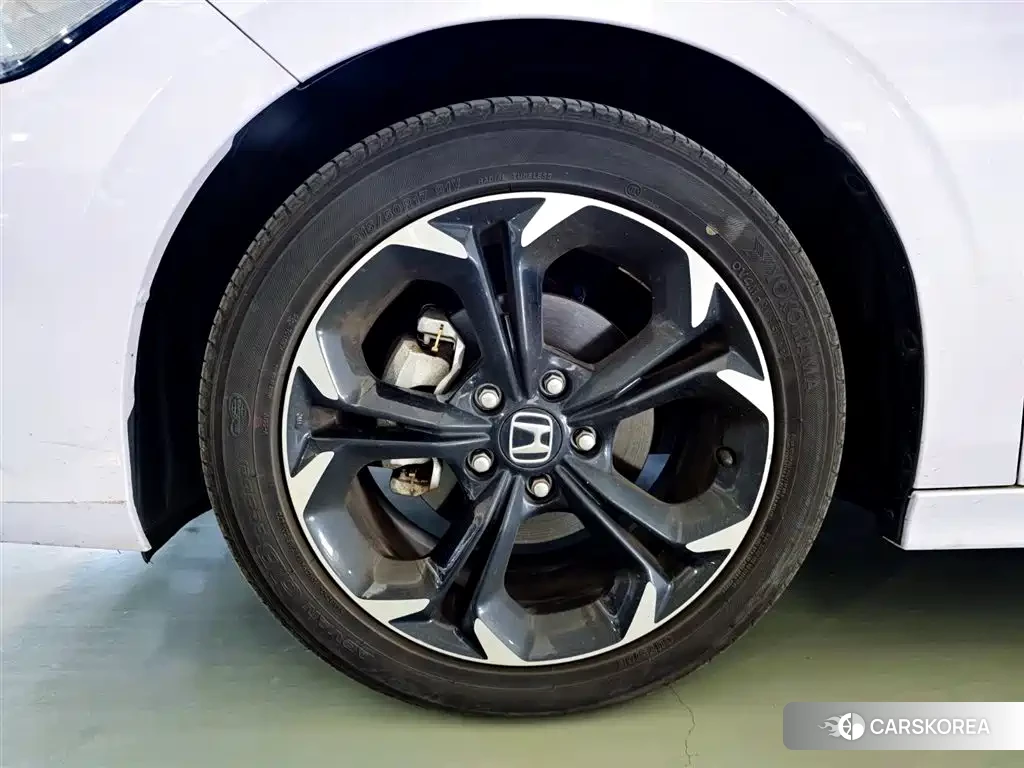 Honda Civic id 4577627 из Китая 12