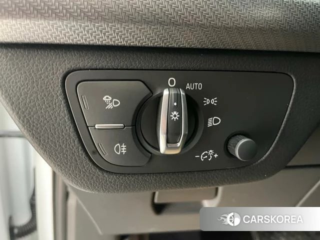 Audi Q5L id 3855983 из Китая 12