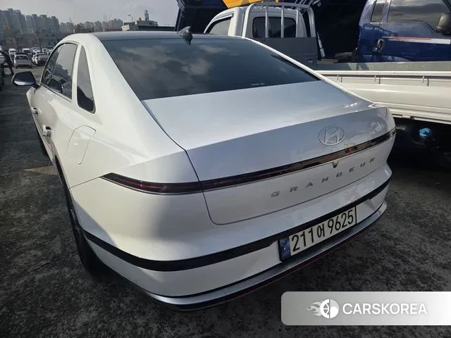 Hyundai Grandeur (GN7) id 3758284 из Кореи 12