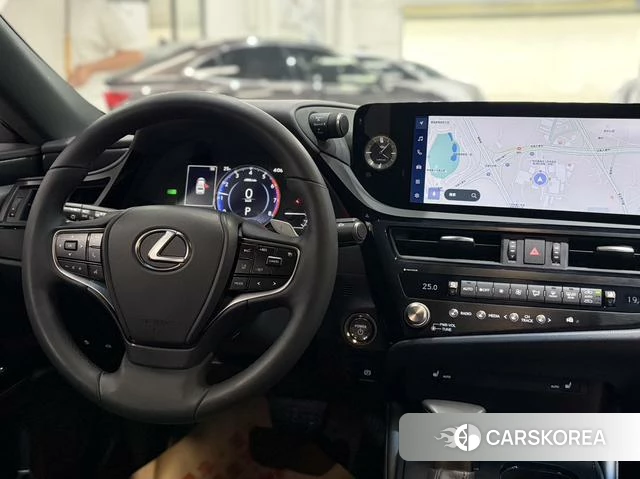 Lexus ES 2024 Серебристо-серый из Китая, фото 6