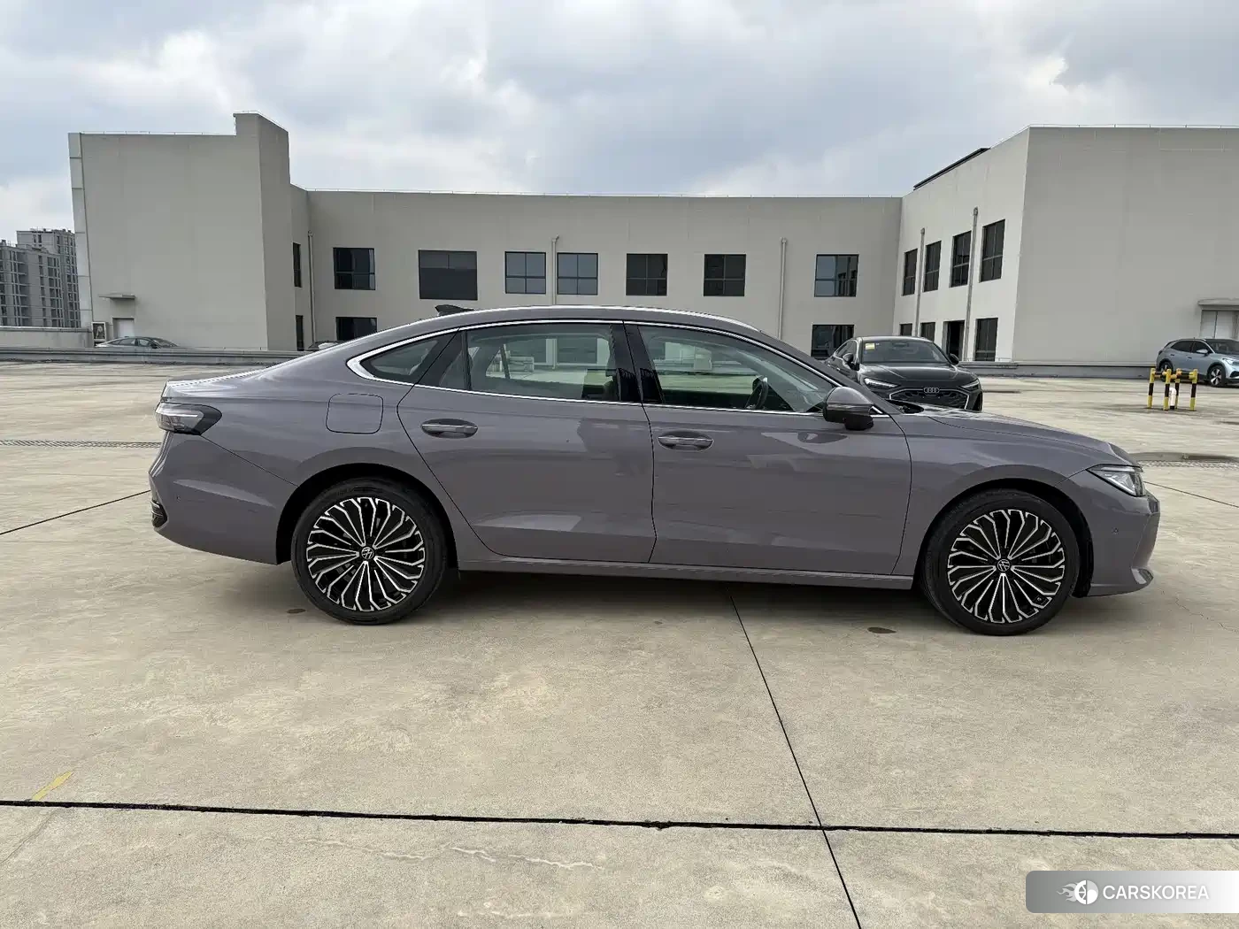 Volkswagen Passat id 4546155 из Китая 10