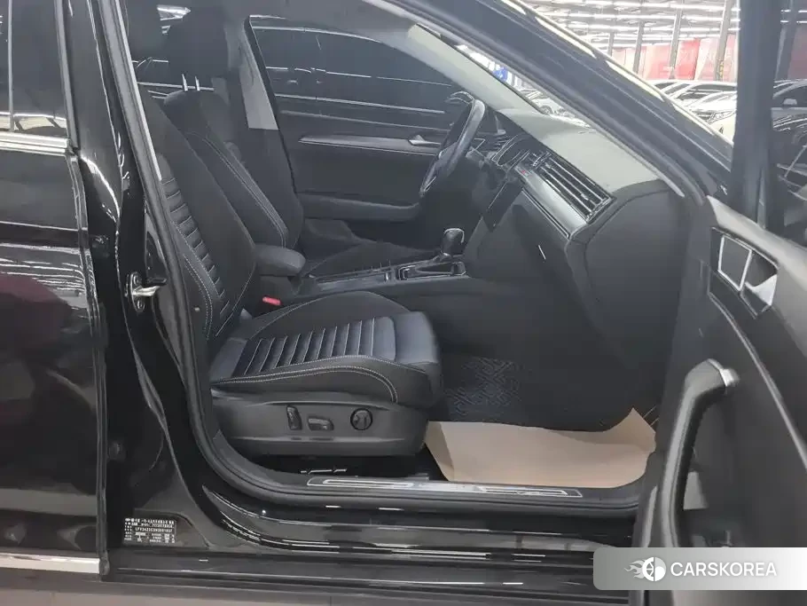 Volkswagen Magotan id 4600496 из Китая 8
