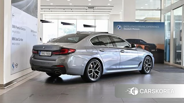 BMW 5 Series (G30) id 3920926 из Кореи 12