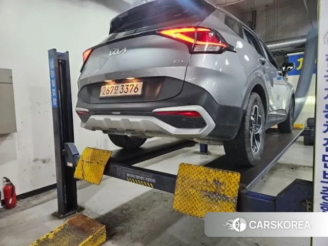 Kia Sportage 5th Generation 2023 Серый из Кореи, фото 2