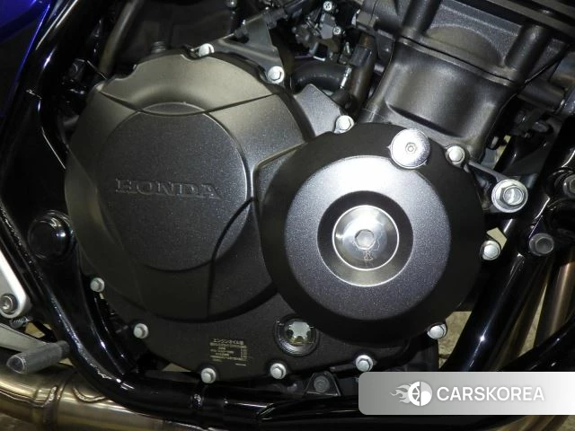 Engine photo