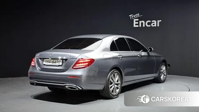 Mercedes-Benz E-Class W213 id 3718292 из Кореи 12