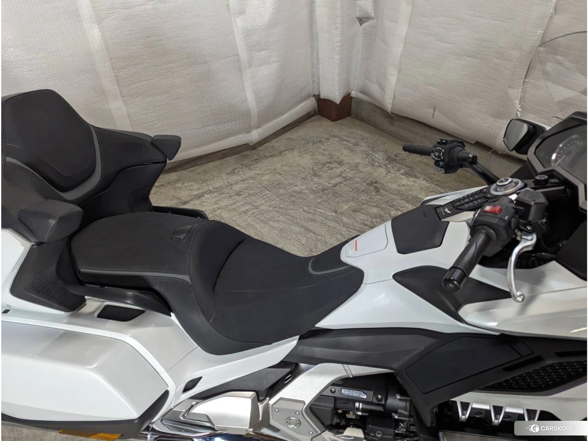 Проданный Honda GL1800 TOUR DCT 2021 из Японии, фото 4
