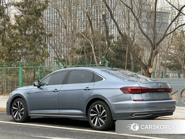 Volkswagen Passat id 4257956 из Китая 12