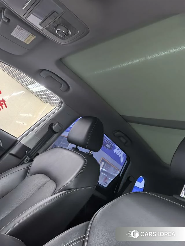 Roewe RX5 2019 Белый из Китая, фото 2