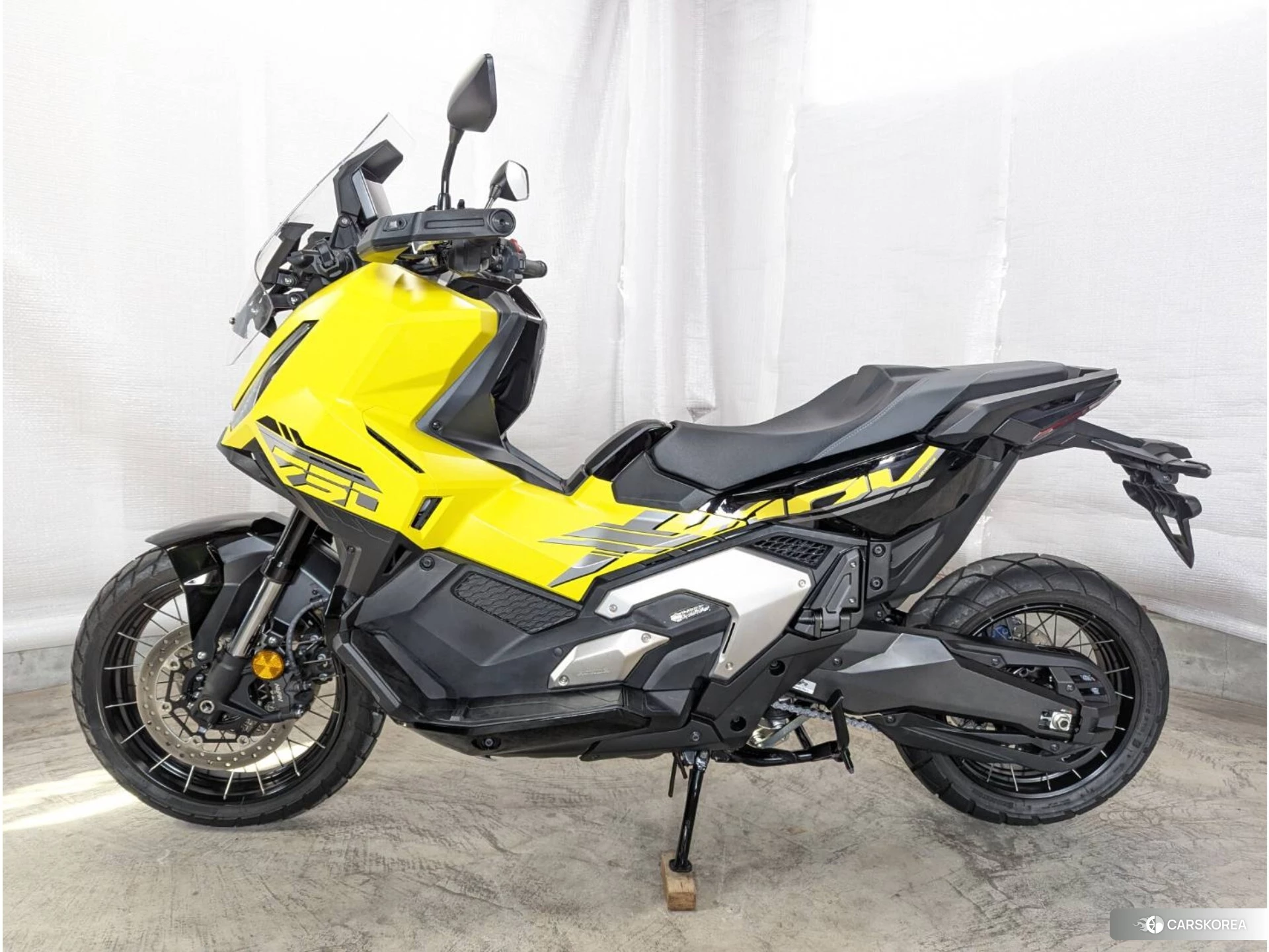 Проданный Honda X-ADV 750 id 4184884 из Японии, фото 4