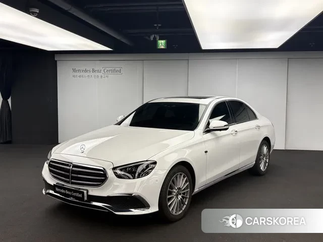 Mercedes-Benz E-Class W213 2023 Белый из Кореи, фото 3