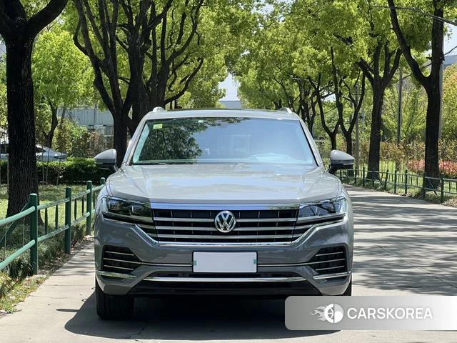 Volkswagen Touareg id 4211570 из Китая 12