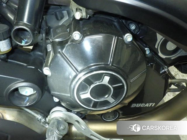 Engine photo