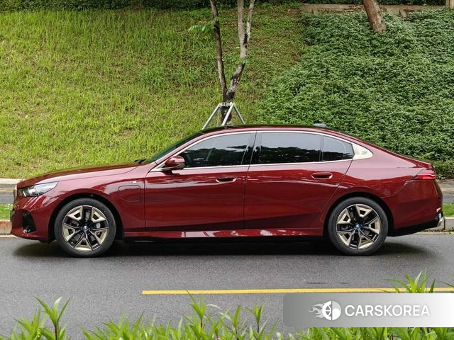 BMW i5 id 4290987 из Китая 12