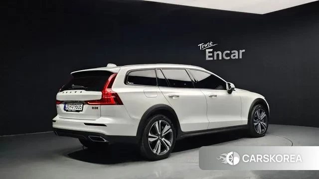 Volvo V60 Cross-Country 2nd Generation id 3529956 из Кореи 12