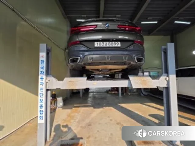 BMW X6 (G06) 2022 Серебристо-серый из Кореи, фото 2