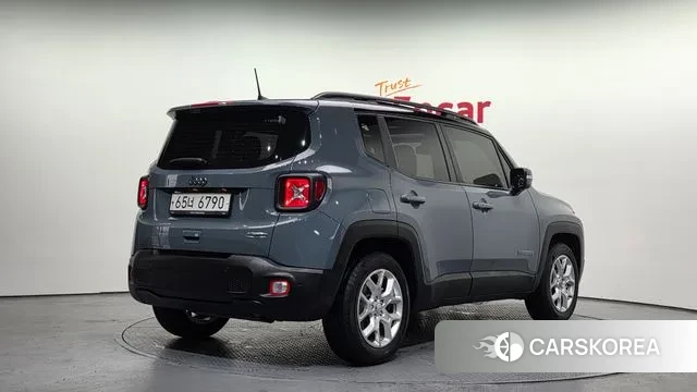 Jeep Renegade id 3598971 из Кореи 12