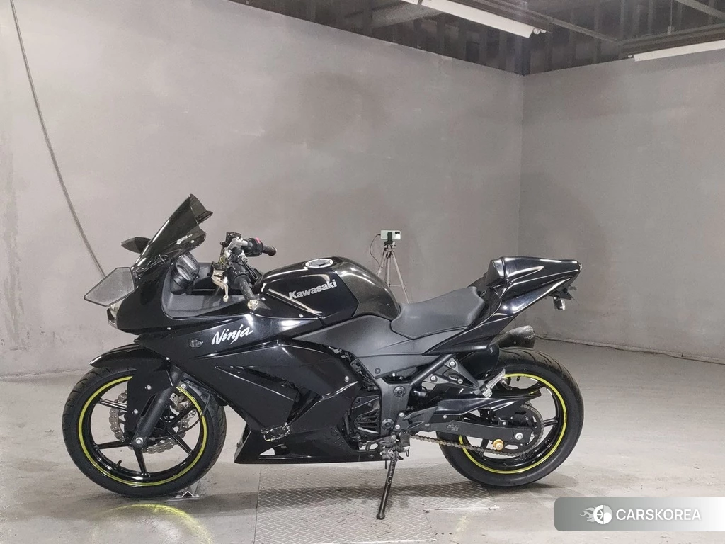 Проданный Kawasaki NINJA 250R id 4148187 из Японии