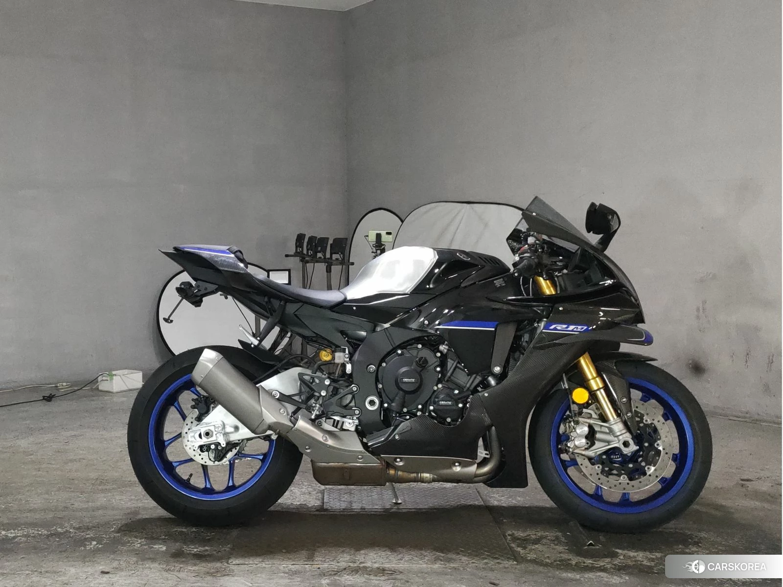 Yamaha YZF-R1M 2025 из Японии, фото 3