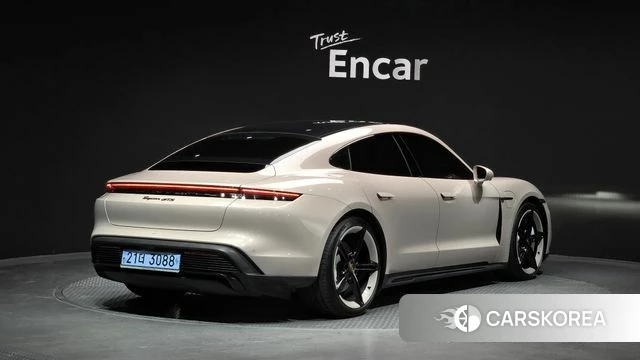 Porsche Taycan id 3798973 из Кореи 12