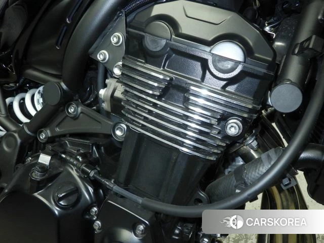 Engine photo