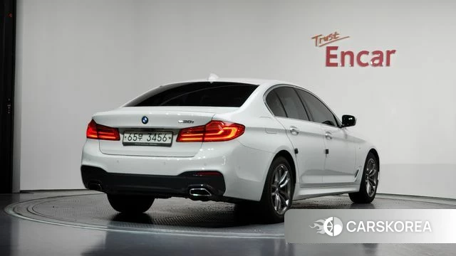 BMW 5 Series (G30) id 4448314 из Кореи 12