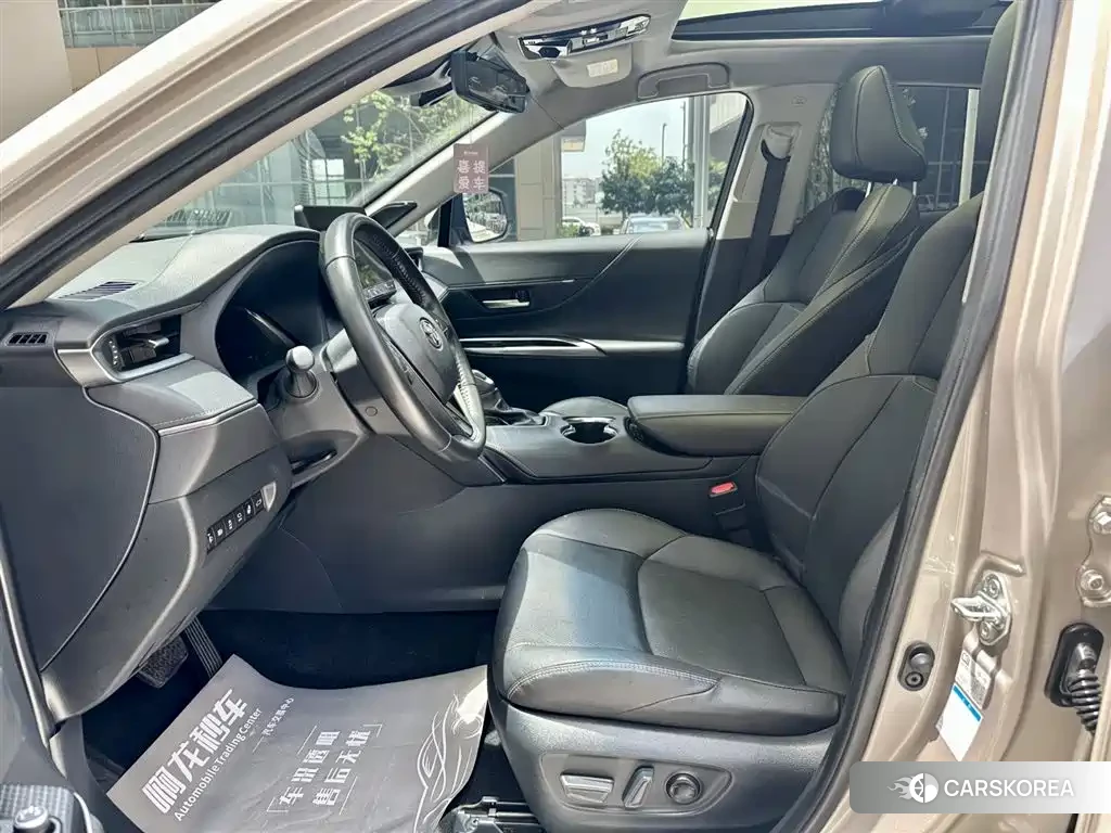 Toyota Venza 2022 Silver/gray из Китая, фото 5