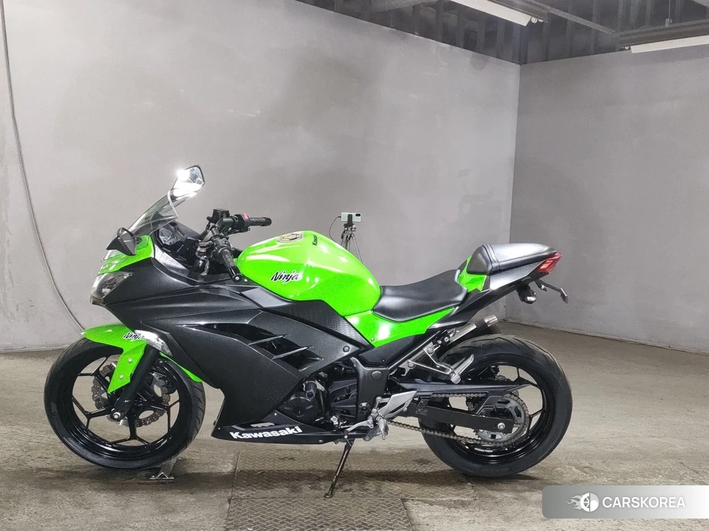 Проданный Kawasaki NINJA 250 2014 из Японии, фото 2