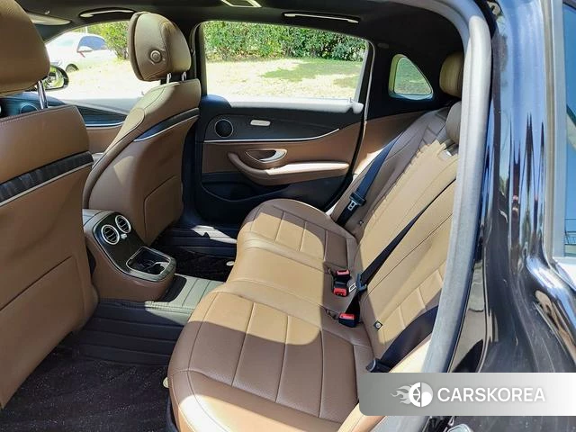 Mercedes-Benz E-class 2022 Черный из Китая, фото 2