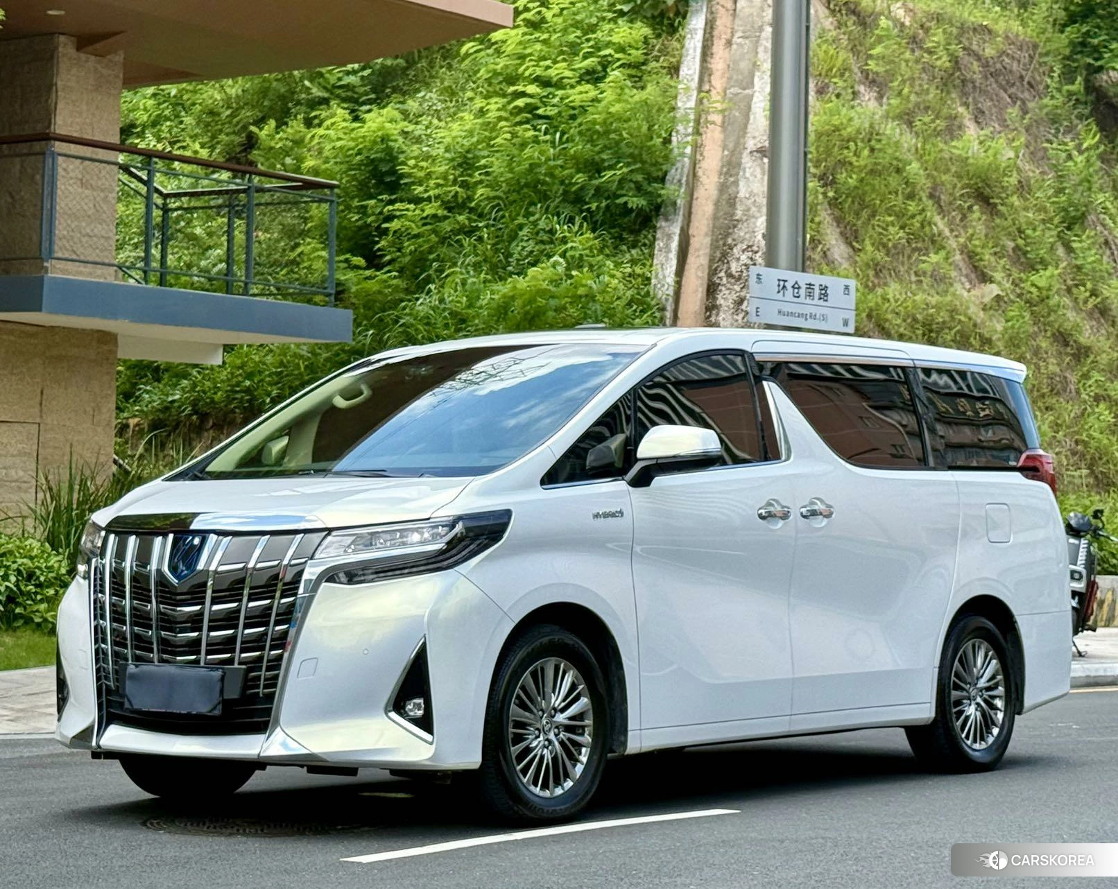 Toyota Alphard id 4510799 из Китая 12