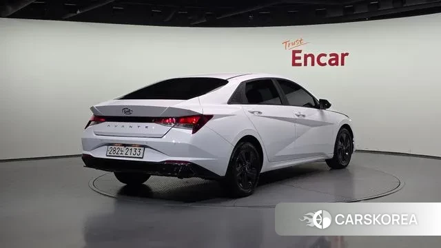 Hyundai Avante Hybrid (CN7) id 3267990 из Кореи 12