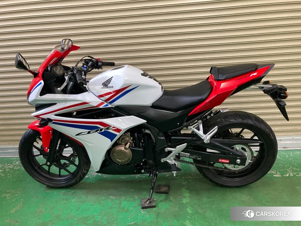 Проданный Honda CBR400R 2017 из Японии