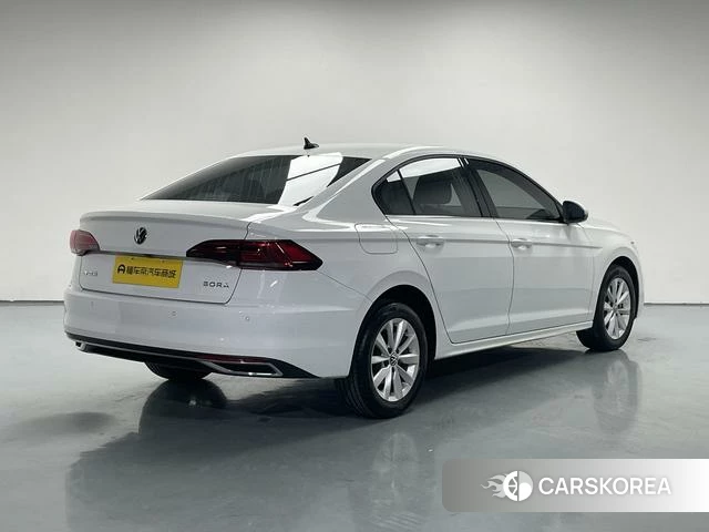 Volkswagen Bora id 4274366 из Китая 12