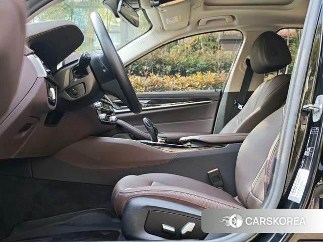 BMW 5 series id 4264863 из Китая 8