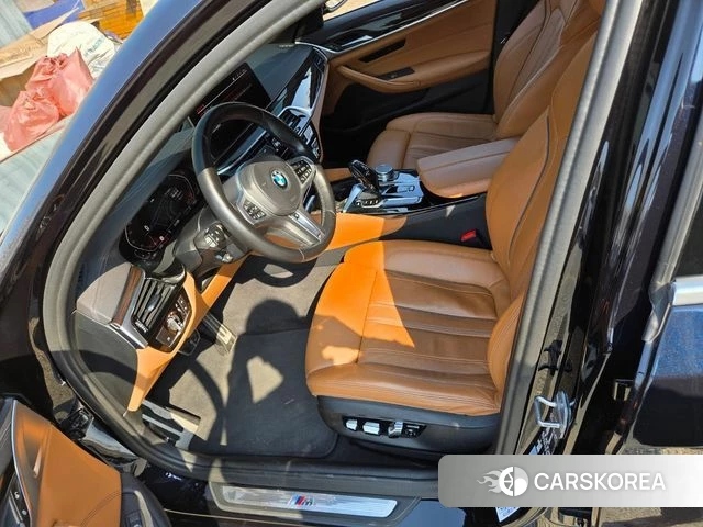 BMW 5 Series (G30) 2021 Черный из Кореи, фото 2