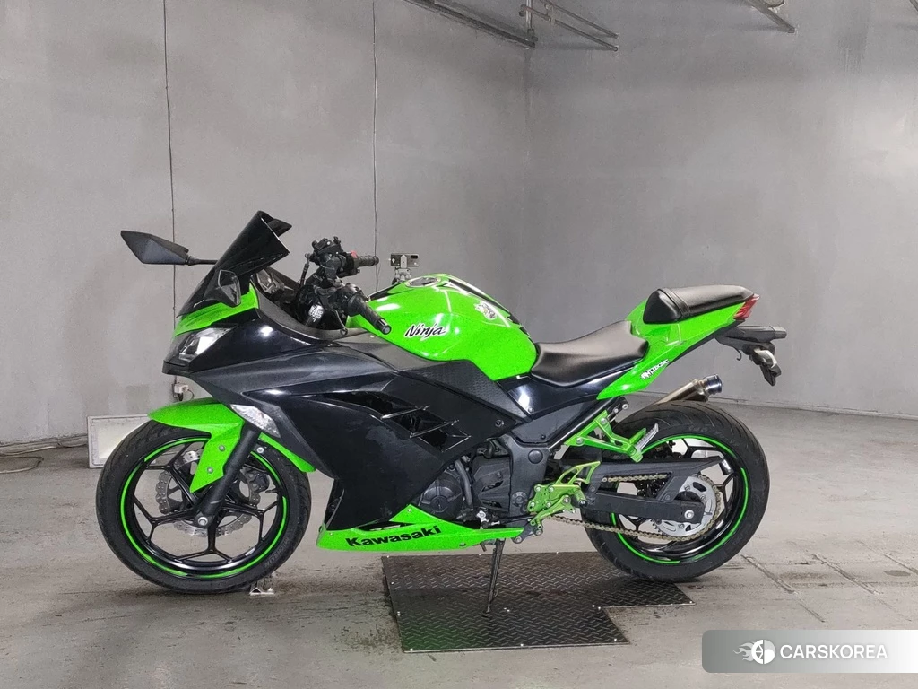 Проданный Kawasaki NINJA 250 2013 из Японии, фото 2