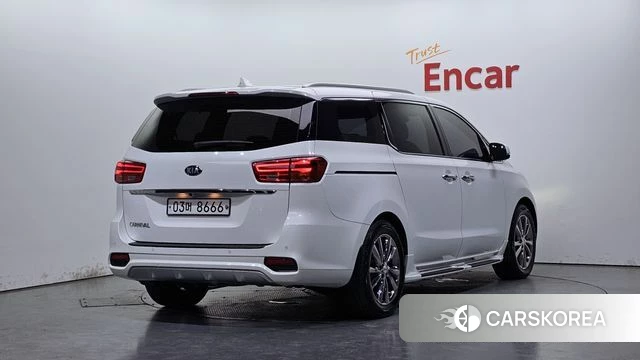 Kia The New Carnival id 4485837 из Кореи 12