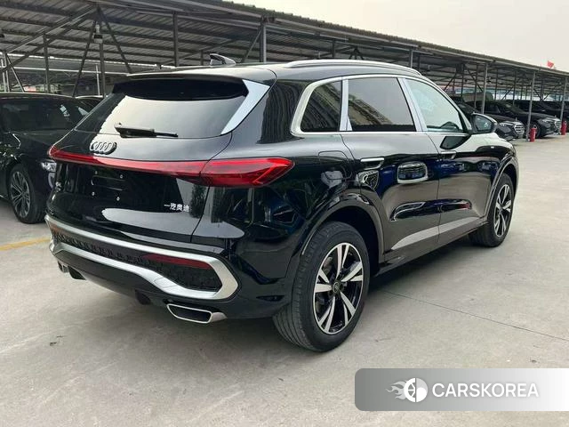 Audi Q5L id 4236167 из Китая 12