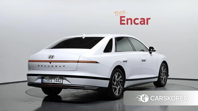 Hyundai Grandeur (GN7) id 4408067 из Кореи 12