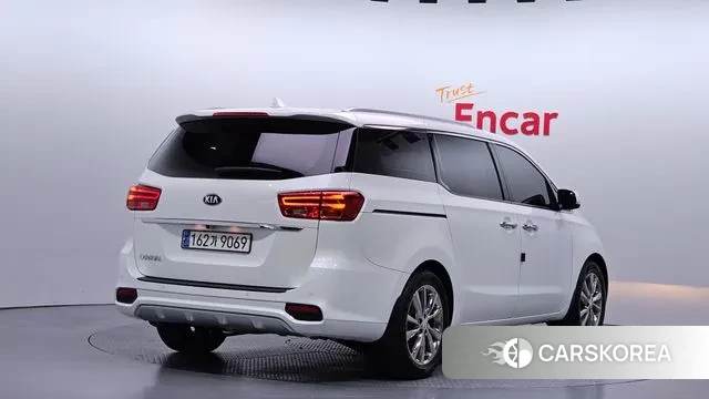 Kia The New Carnival id 3336358 из Кореи 12