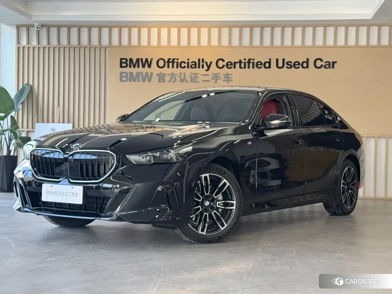 BMW 5 series 2025 Черный из Китая, фото 4