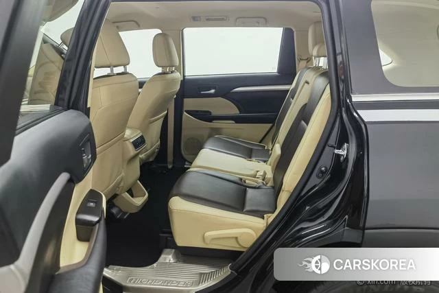 Toyota Highlander id 4273884 из Китая 8