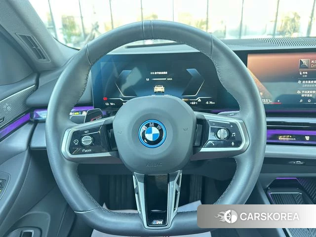 BMW i5 2025 Белый из Китая, фото 5