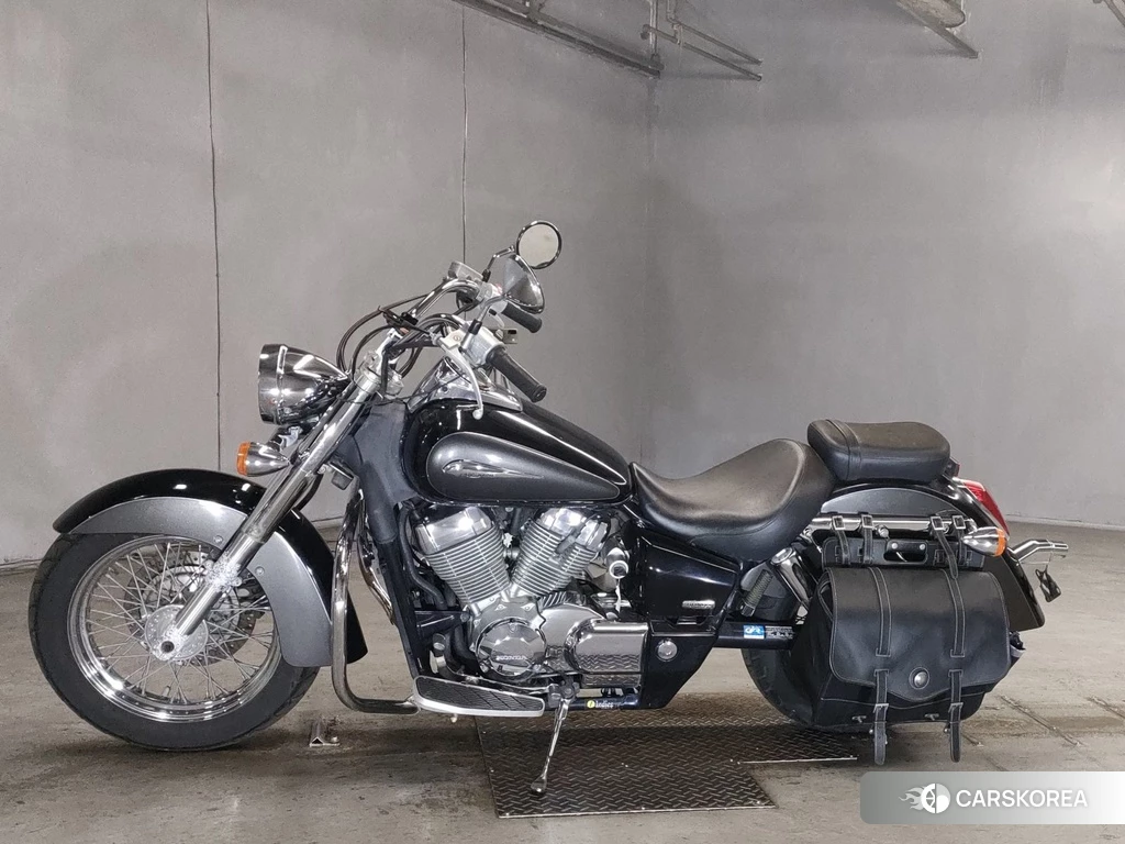 Проданный Honda SHADOW 400 CLASSIC 2013 из Японии, фото 2
